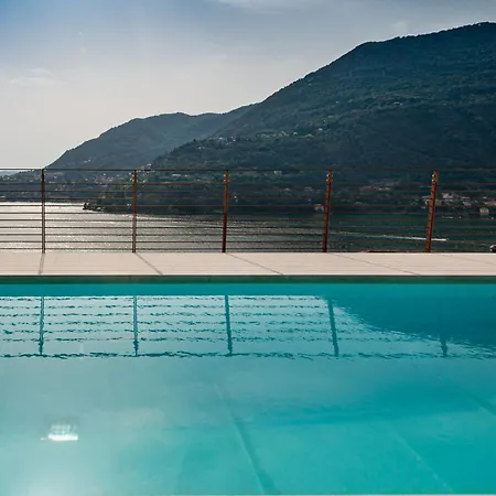Luxury Como Lake Holiday home